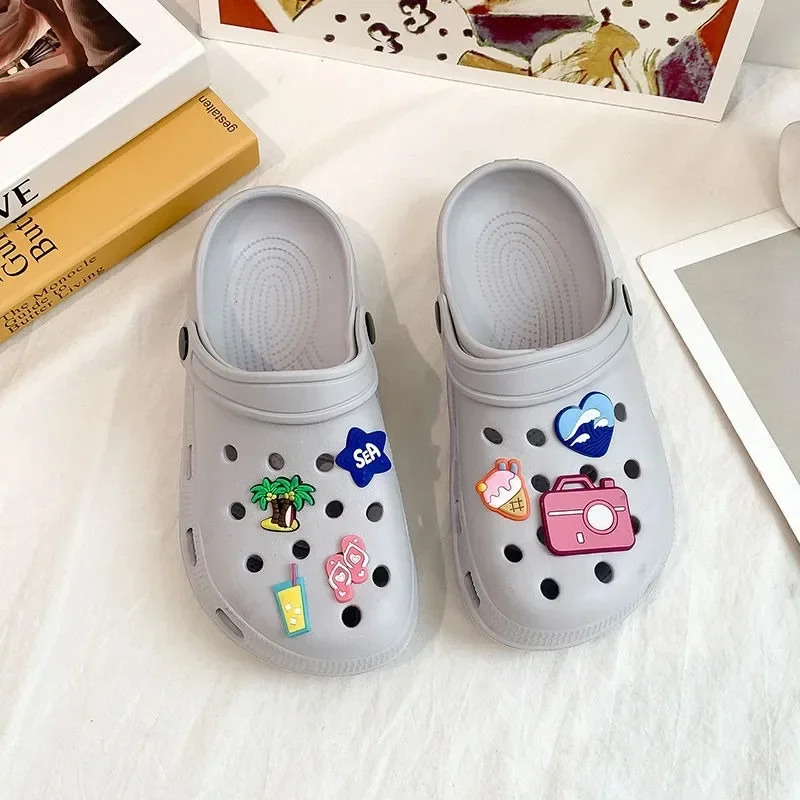 2024 New Summer Women Waterproof Slippers Summer Outdoor Women Slides Soft Sole Garden Shoes Indoor Classic Nursing Clogs Sandal