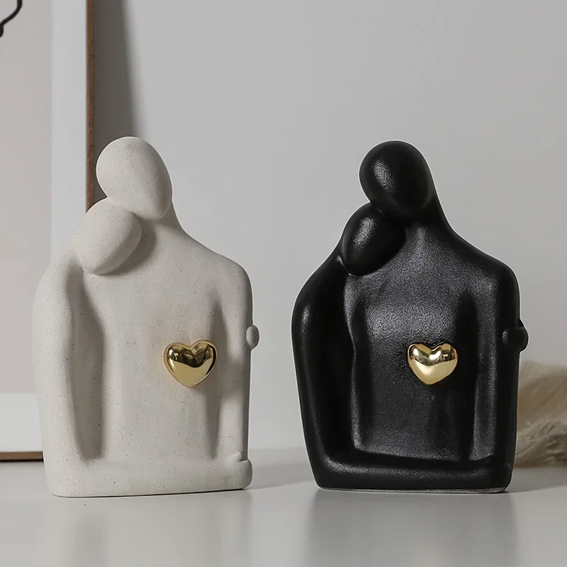 Nordic Golden Heart Couple Ceramic Sculpture Art Irregular Character Statue Living Room Ornament Simple Lovers Ceramic Sculpture