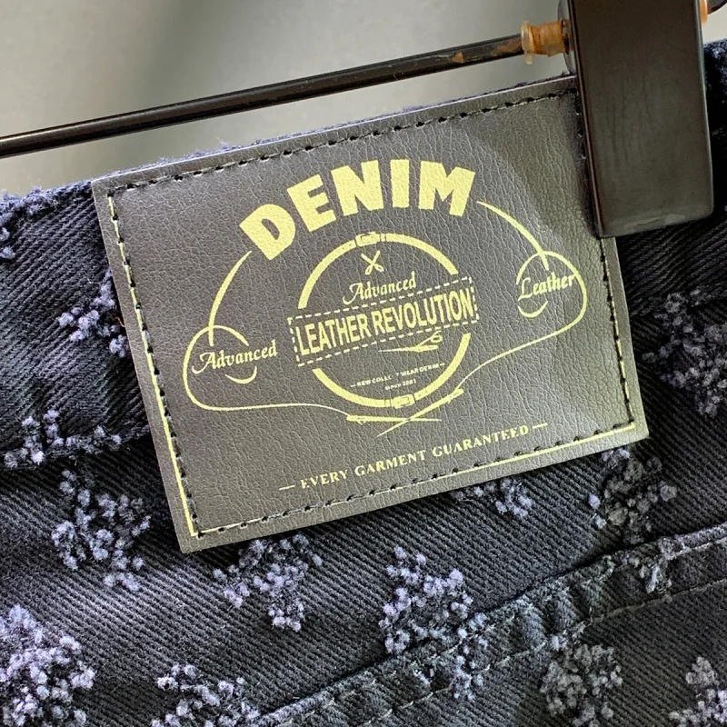 2025 Summer New Trendy Scratched Denim Shorts for Men, Loose Straight, Fashionable Street Casual Black Pentagram Pants