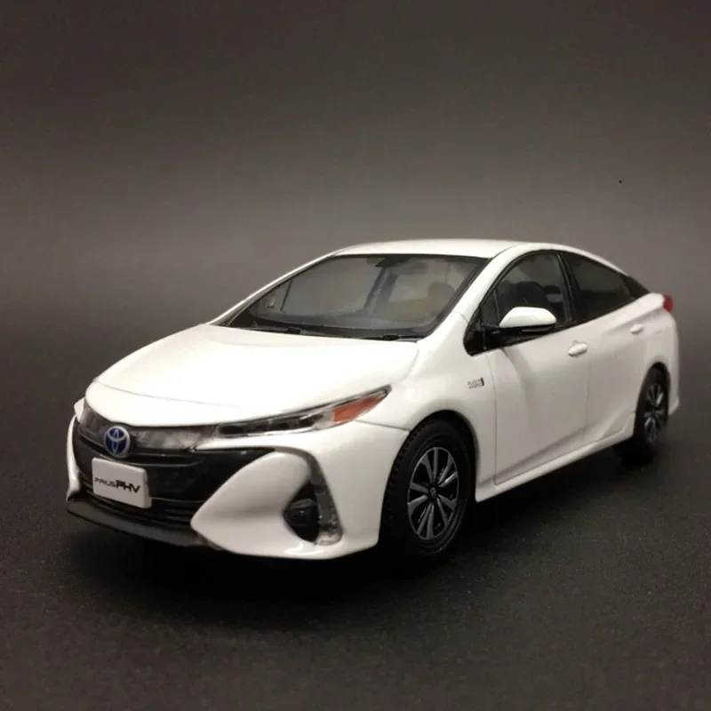 Spot Goods 1:30 Scale Prius PRIUSPHV Hybrid Die Cast Alloy Car