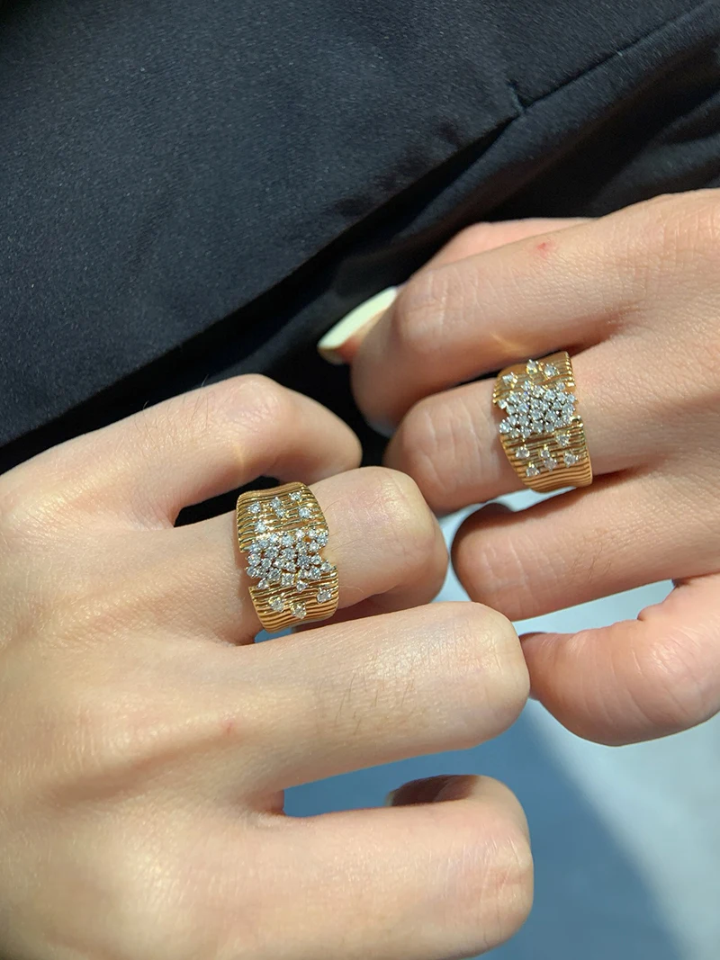 KUGG 100% 18 K イエローゴールドリング高級光沢のあるデザイン 0.40 カラット本物の天然ダイヤモンドの婚約指輪女性のためのハイパーティージュエリー