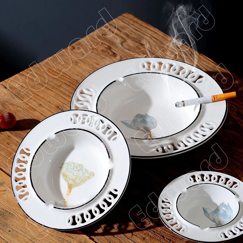 Large Hollowed Out Ashtray Creative Ashtrays Modern Style Personalized Decoration and Accessories Home Office Ceramic Ashtrays