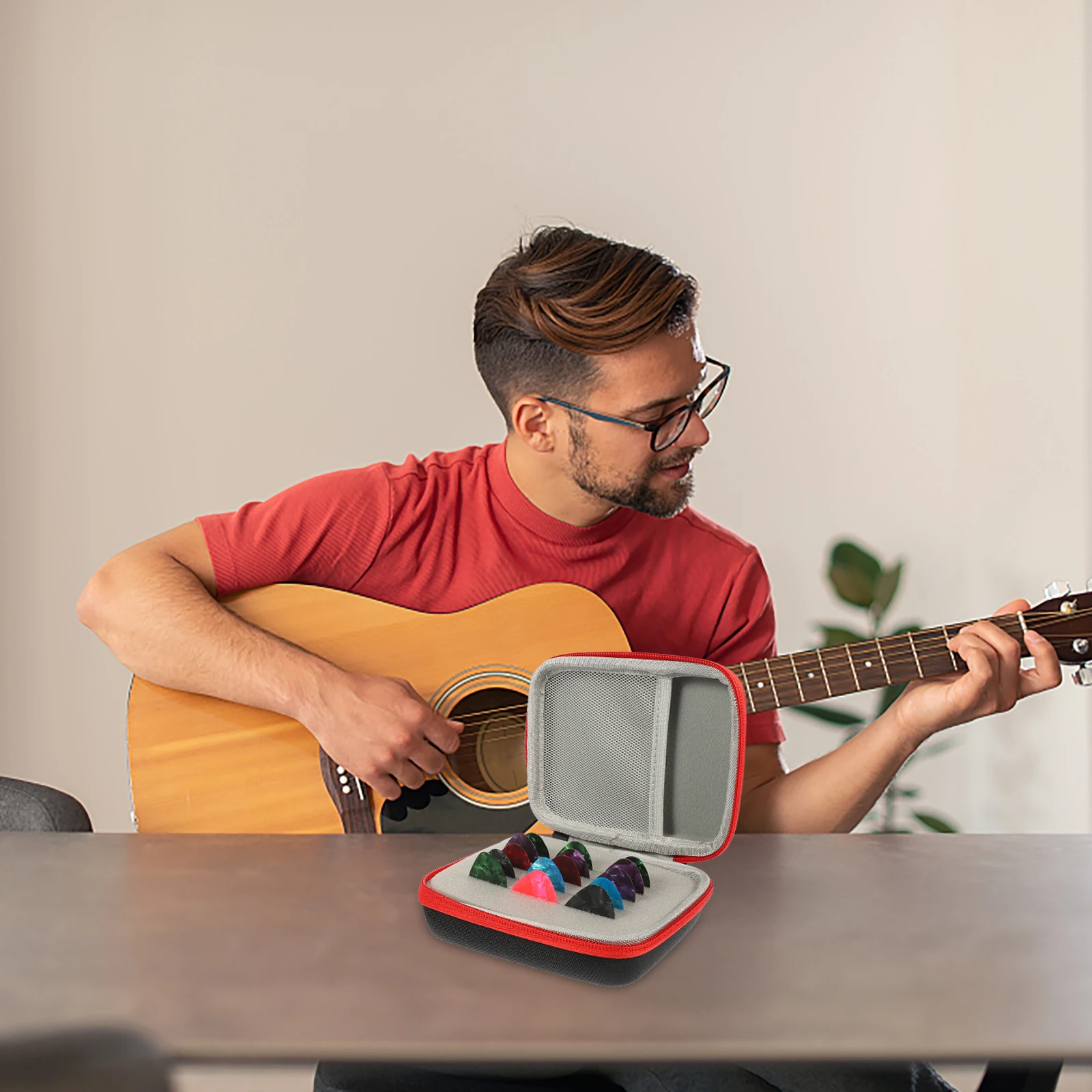 

Guitar Storage Box Durable Picks Container with Bag for Electric Folk Guitar Accessories Organizer Travel Case Plectrum Holder