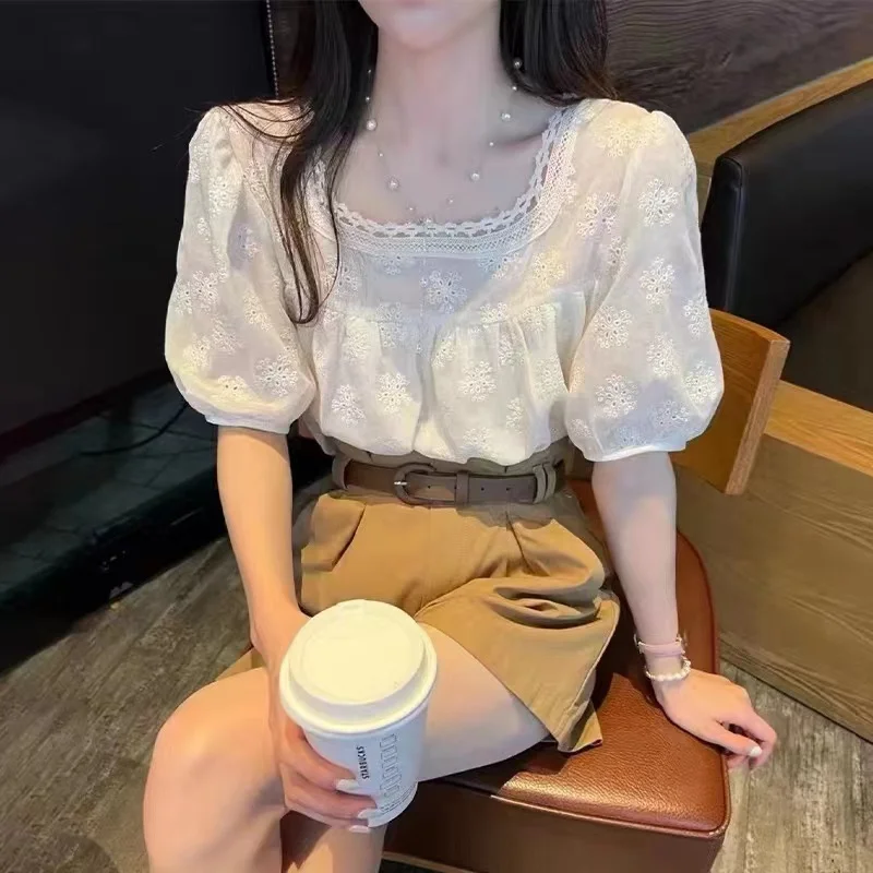 Summer Solid Color Chiffon Blouse Women Sweet Loose Square Neck Puff Short Sleeve Tops Casual Hooked Flower Hollow Apricot Shirt