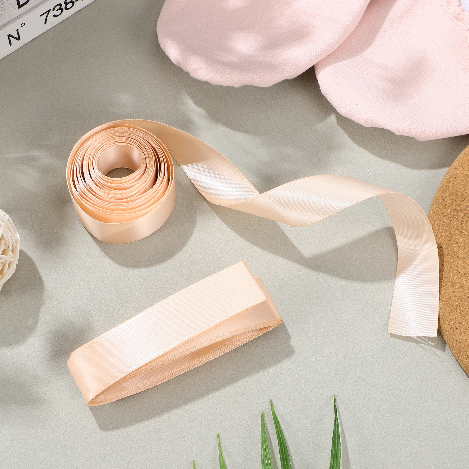 

2Pcs Satin Shoe Pointe Shoe Parts Ribbons Comfortable Durable Dance Accessories for Girls Ballet Pink Material