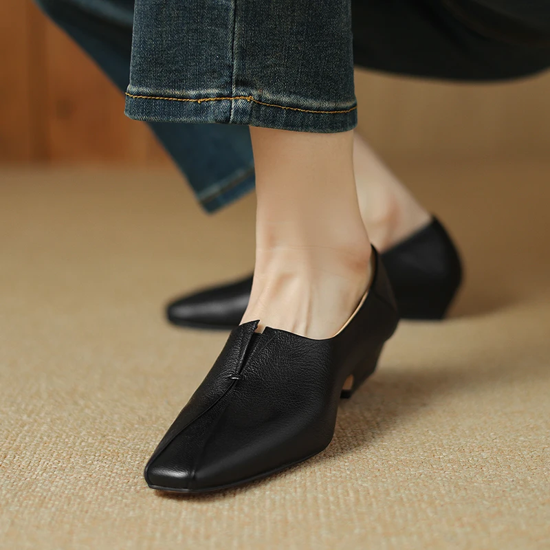 2024 New Arrival Soft Genuine Leather Women Heels Shoes Square Toe Comfortable Fashion Casual Low Heel Shoes Four Seasons Shoes