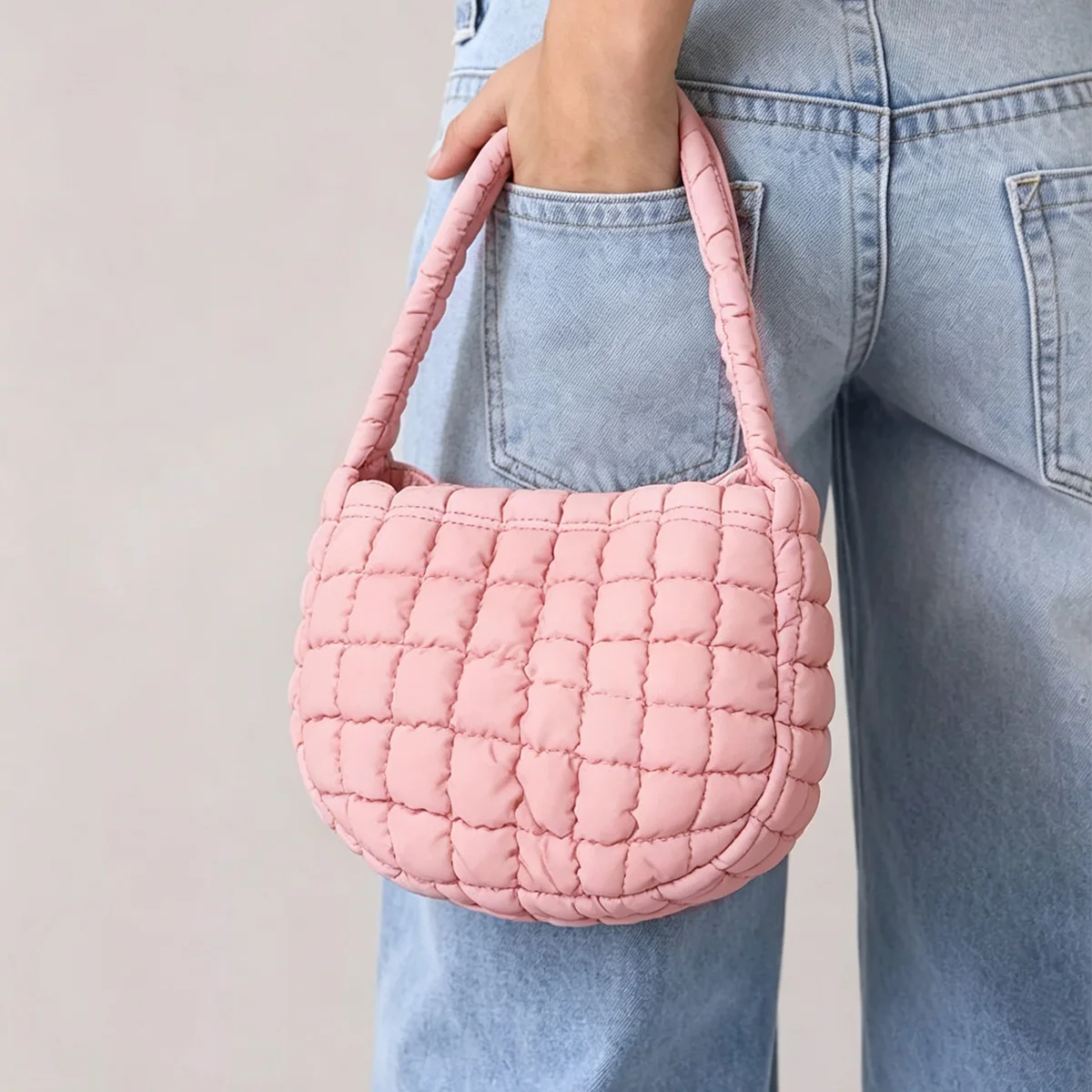 3CE Cloud Pouch CRM Pink,Airy Puff Look,Gentle Plush Touch,Velvety Grid Fabric,Squishy Soft Body,Korean Cosmetic,Korean Makeup