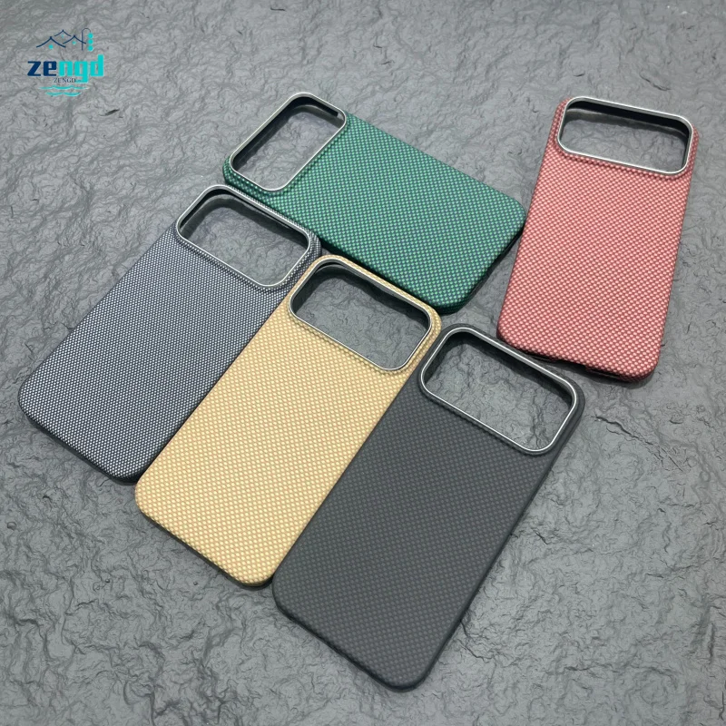 

Для iPhone 17 Pro/Pro Max — тонкий чехол из кевларового углеродного волокна с противоударной совместимой MagSafe военного класса ​