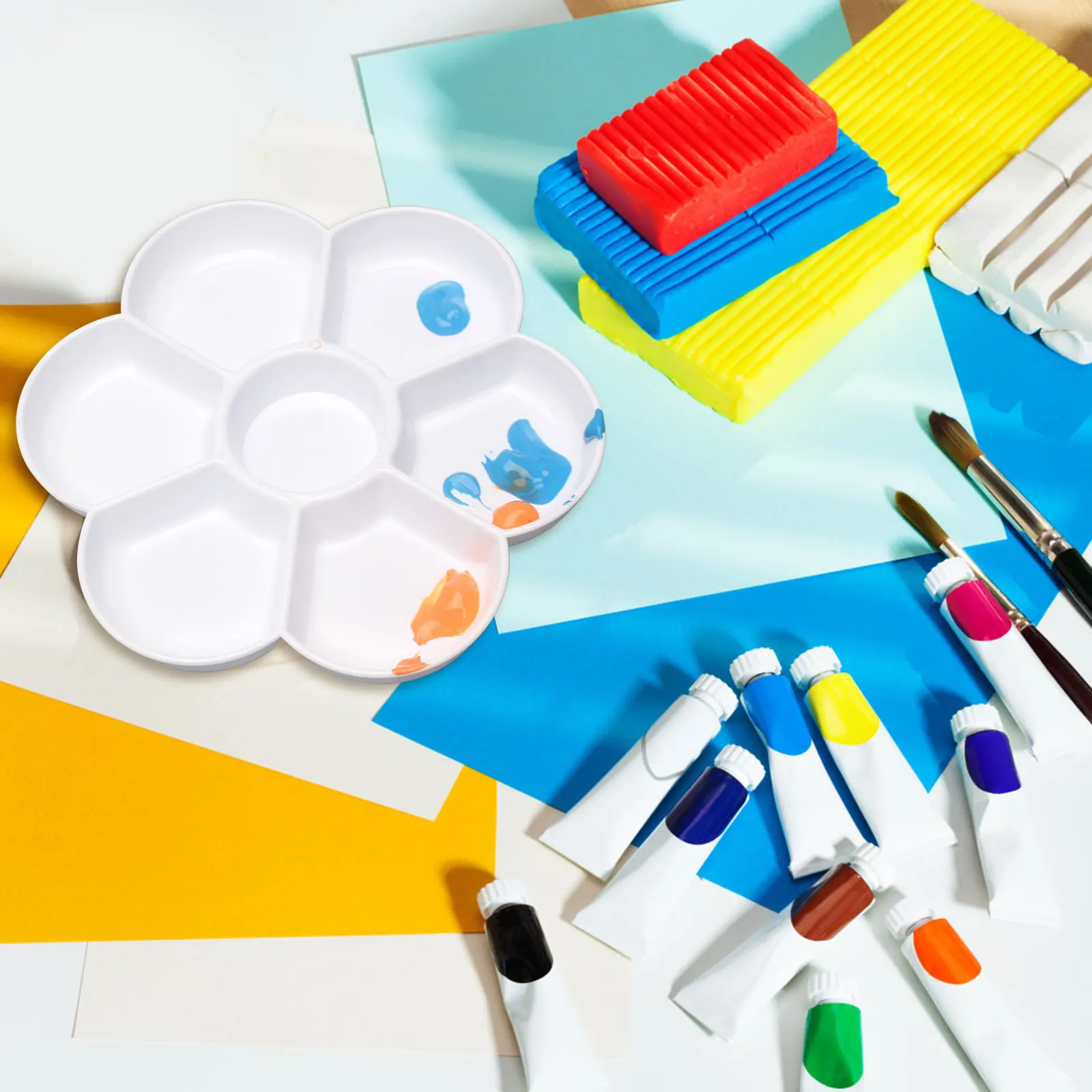 

4pcs White PP 7 GridShape Palette Durable Lightweight Color Mixing Tray for Artists Students Painting Watercolor Art Crafts
