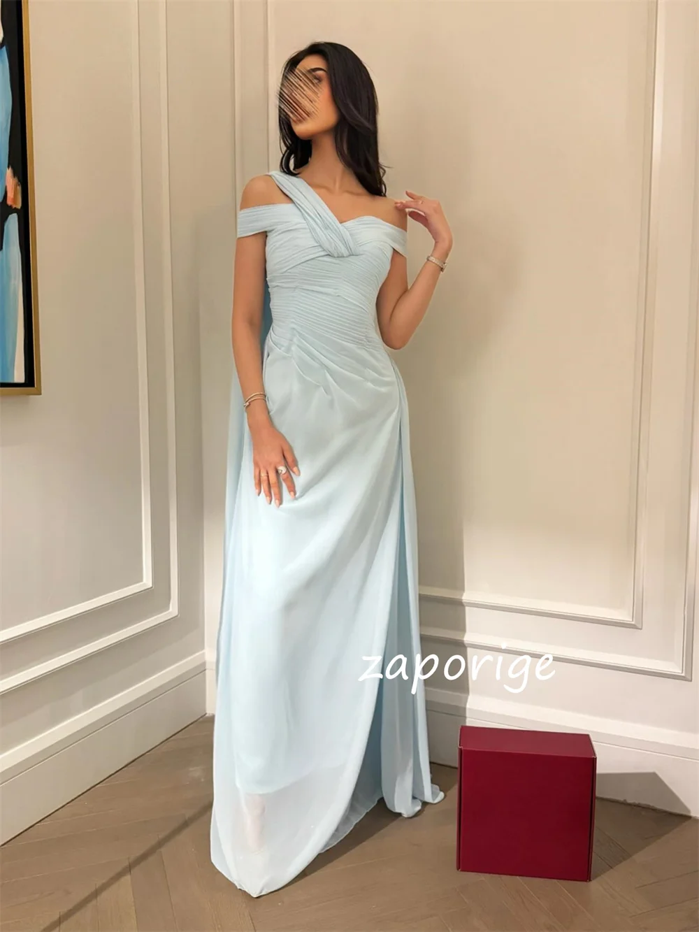 Op maat gemaakte pastrol chiffon plooi A-lijn off-the-shoulder lange jurken op maat gemaakte gelegenheid beroemdheid voortreffelijk eenvoudig