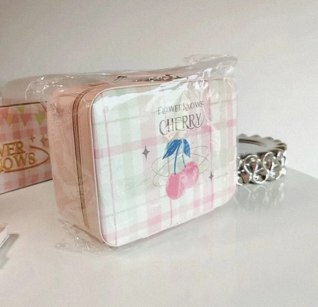 Flower Knows Caixa de maquiagem de edição limitada para festa de pastel de cereja de cinco anos
