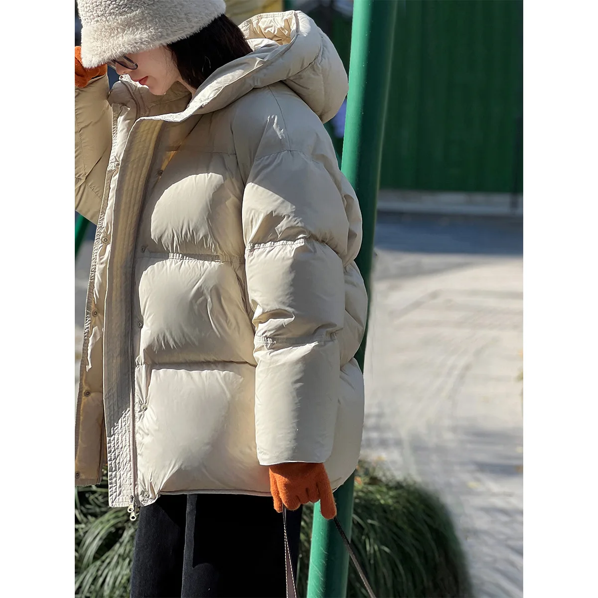 Hooded Down Jacket For Women, Medium Length, Gathered Waist, Thickened And Soft 90% White Duck Down Puffer Coat