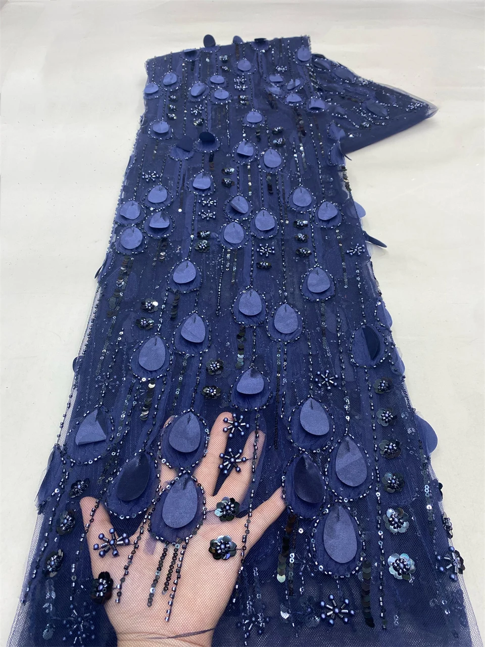 

Latest Luxury Sequins Pearls Bridal Beaded Lace Fabric High Quality African Nigerian 3D Lace Fabric HXZ6327