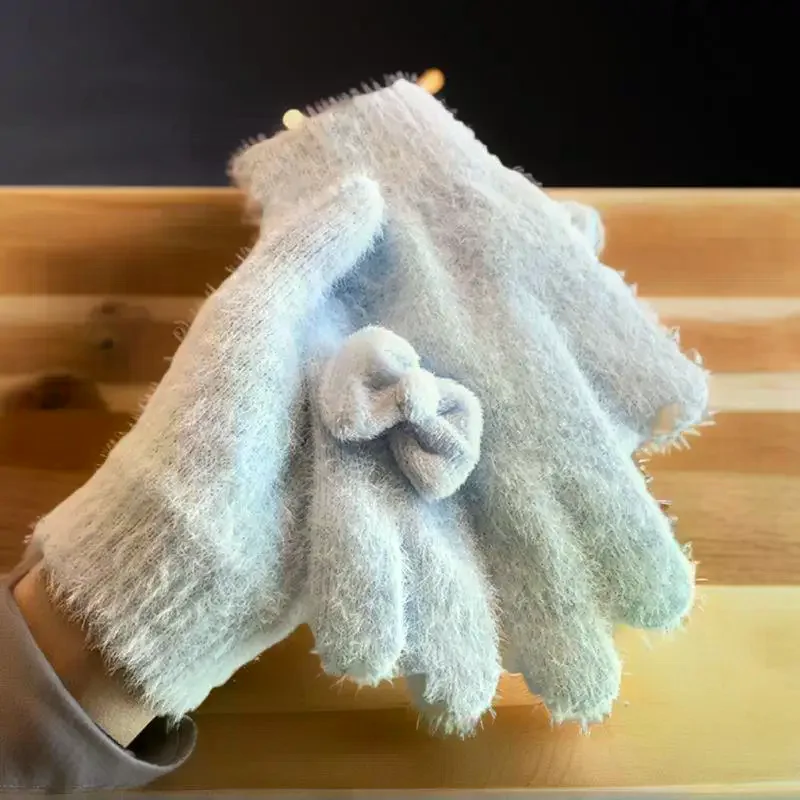 قفازات قطيفة مزينة بفيونكة ممتعة؛ قفازات شتوية معزولة للاستخدام المدرسي؛ إكسسوار نسائي عصري وهدية العيد #3