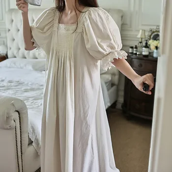 ชุดราตรียาวแนววินเทจสำหรับเจ้าหญิงผ้าฝ้าย100% ชุดนอนแขนสั้นคอเหลี่ยมปักลายฝรั่งเศสชุดนอนทรงหลวมยาวถึงข้อเท้า