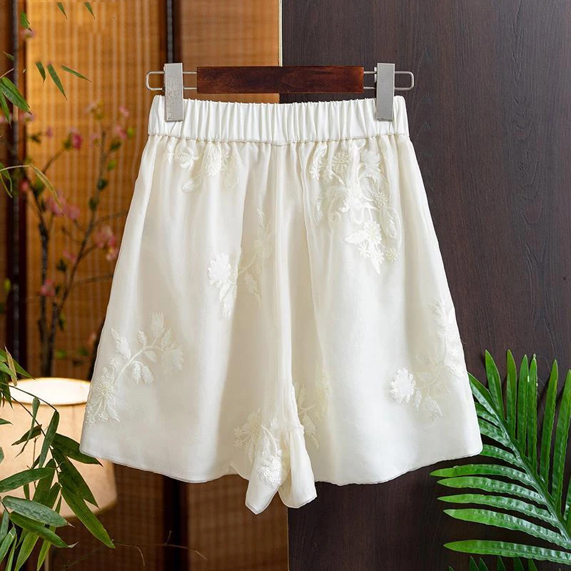 Chinese Style Women\'s Shorts Embroidered Jacquard Faux Silk Elastic Waist Leisure Loose Vintage Style Shorts Women\'s Clothing