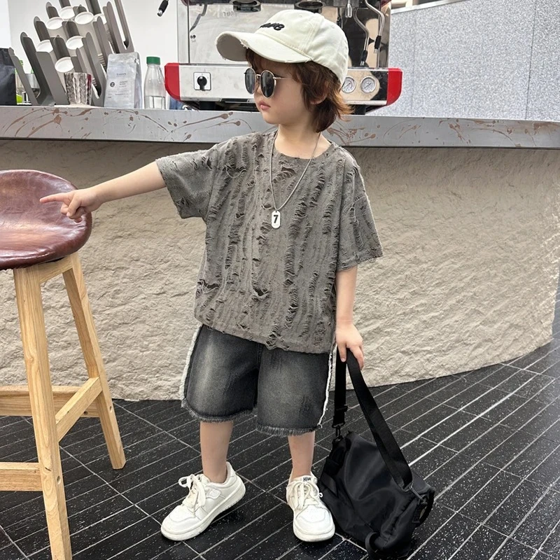 

2pcs Set Boys Grey Hole Short Sleeved T-shirt+ Denim Shorts Summer Suit 2025 New Fashion Baby Clothes Handsome Kid Clothing