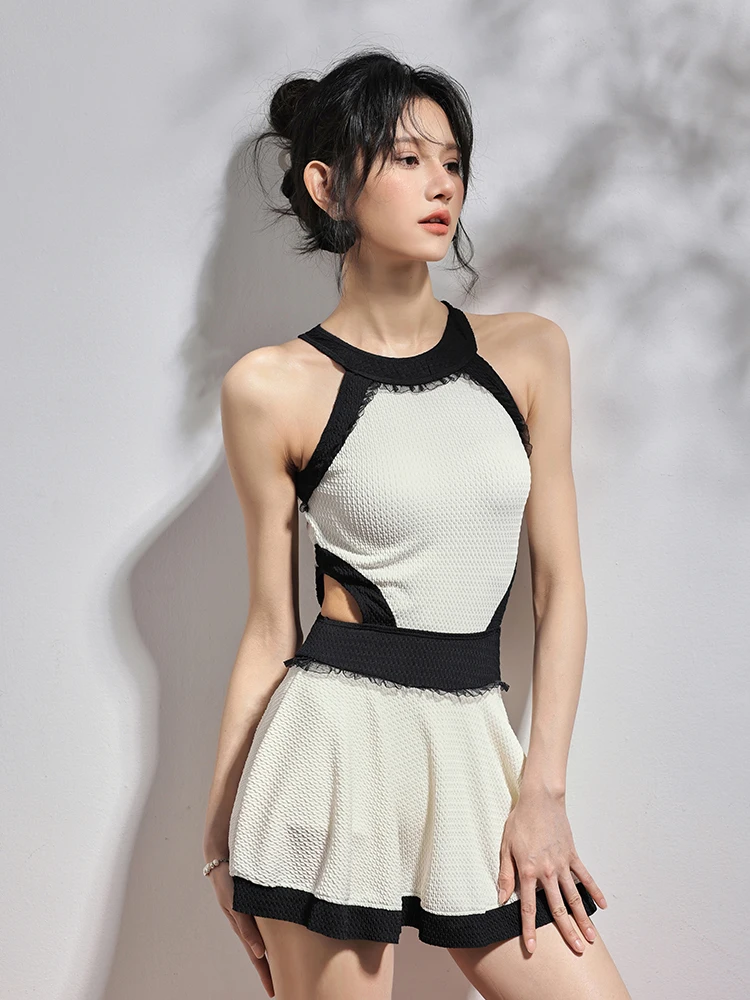 Maillot de bain une pièce, dos nu, Sexy, avec nœud doux, classique, col rond, ajouré, couleur contrastée, pour vacances, nouvelle collection été 2025