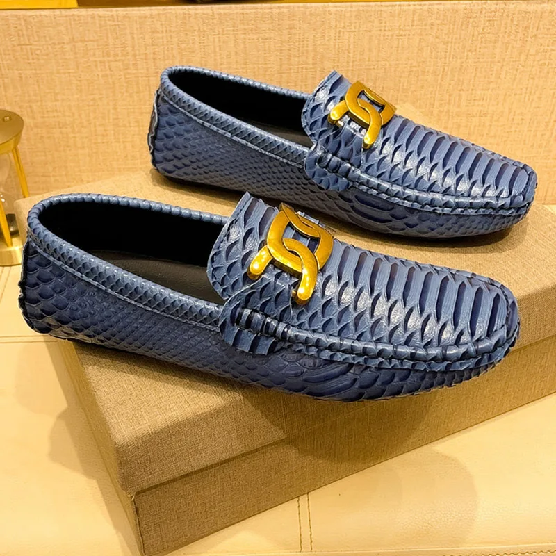 

Мужские лоферы темно-синего цвета с принтом под змею, с металлической пряжкой, без шнурков, для вождения, уникальные повседневные деловые туфли, мокасины без шнурков для вождения