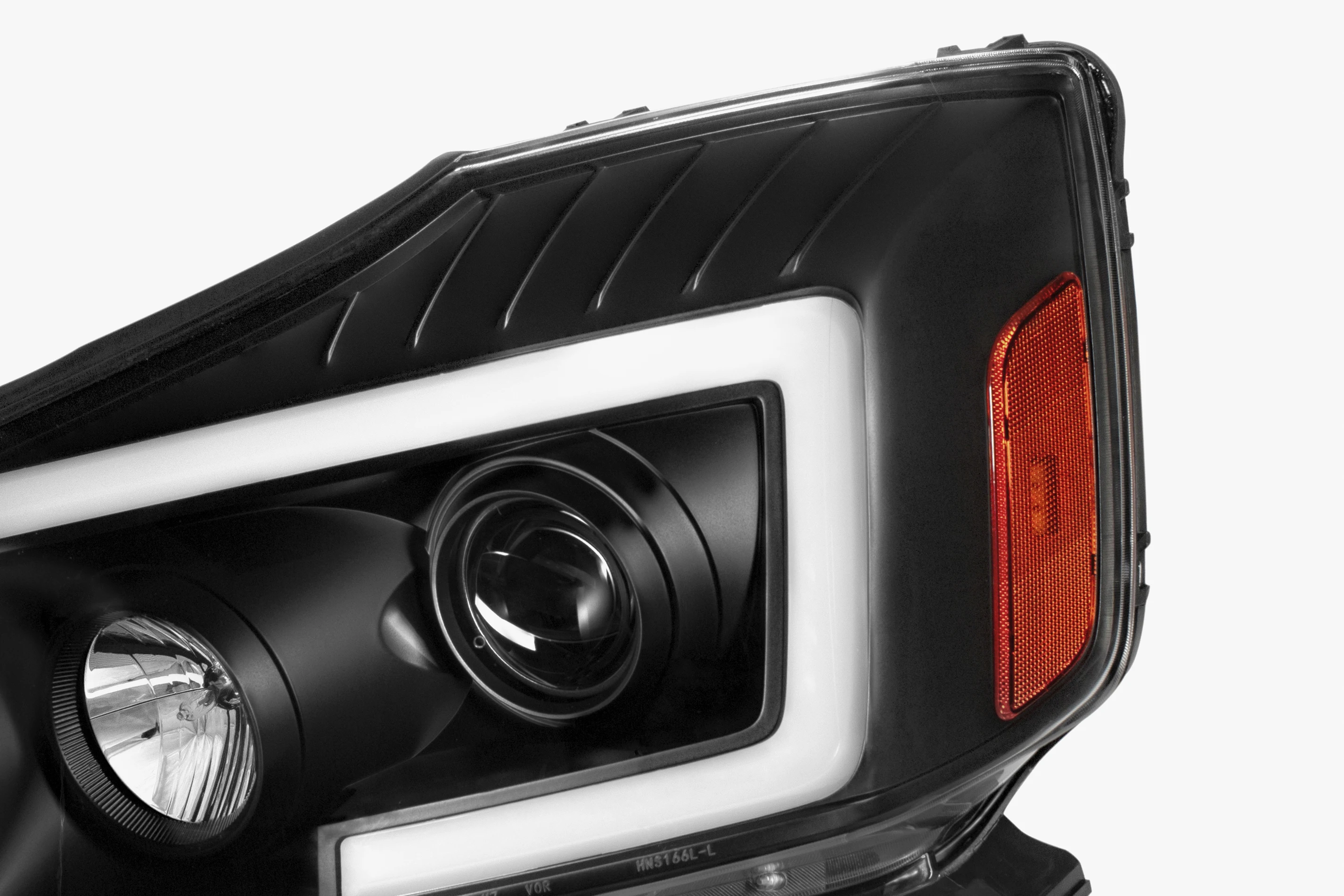 Hot-selling LED C-Bar Projector Headlights wSwitchback Sequential Turn Signals FOR 04-15 Nissan Titan/04-07 Armada(Black/clear)