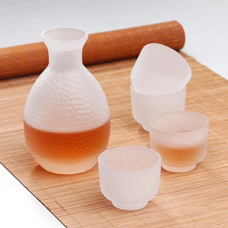 Glass Sake Set One Pot Four Wine Glass Sake White Wine Pot Flagon Handmade Clear Cups Home Bar Drinkware Gifts