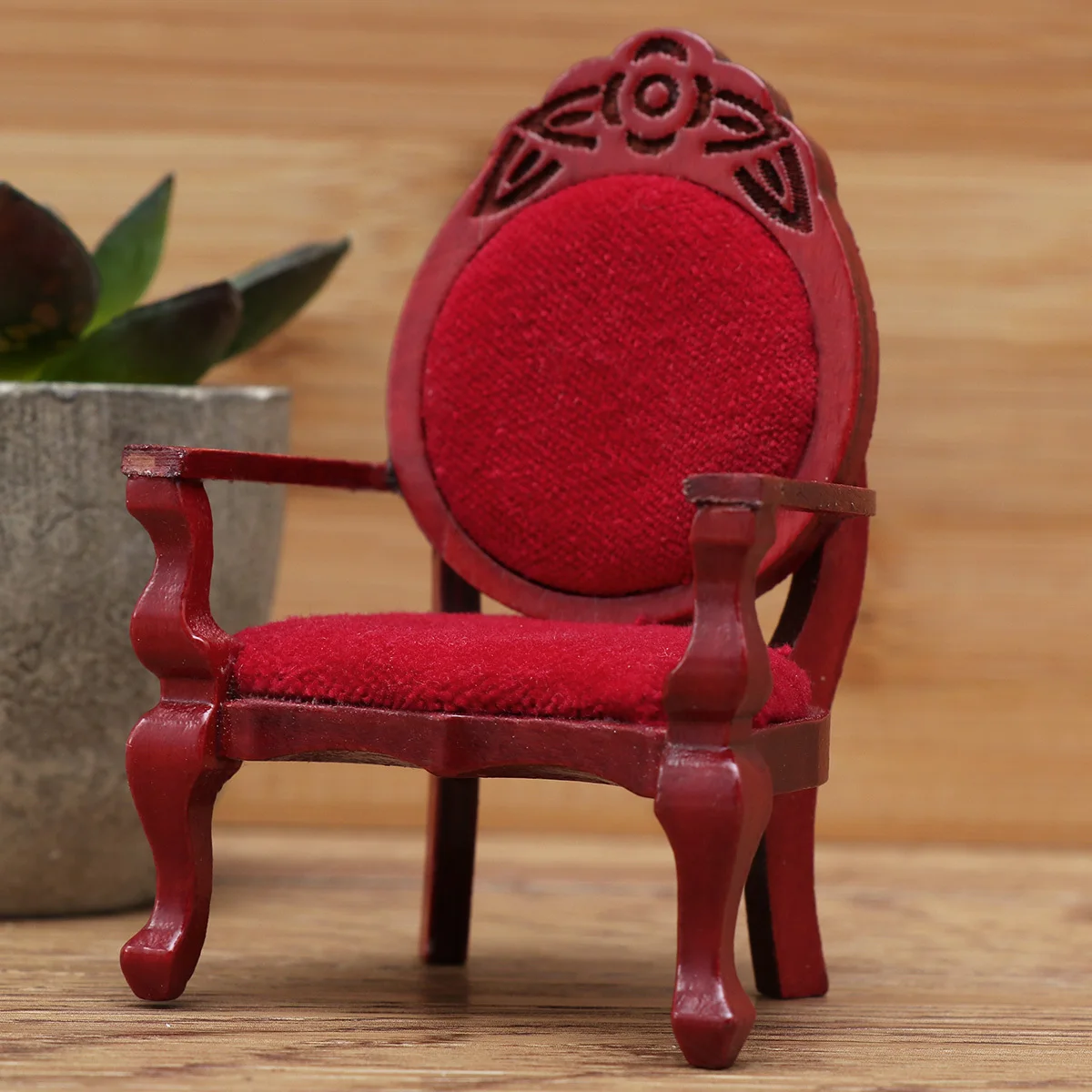 

Miniature Carved Wood Red Chair Lightweight Mini House Furniture Decorative Seat for Kids Room Mini House Furniture