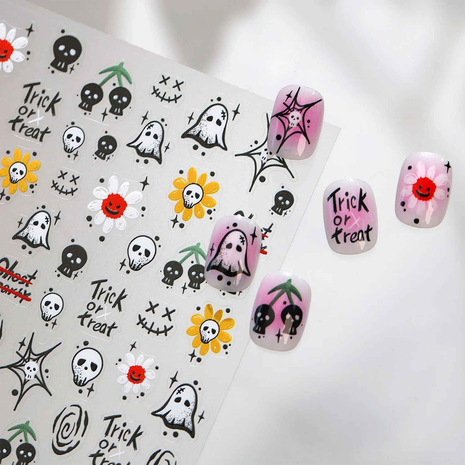 Gruselige dunkle 5D-Nagelaufkleber für Halloween: Totenkopf, Geist, Graffiti, Sonnenblume, Stern, Spiralstruktur, „Süßes oder Saures“-motiv, geprägte Nagelsticker.