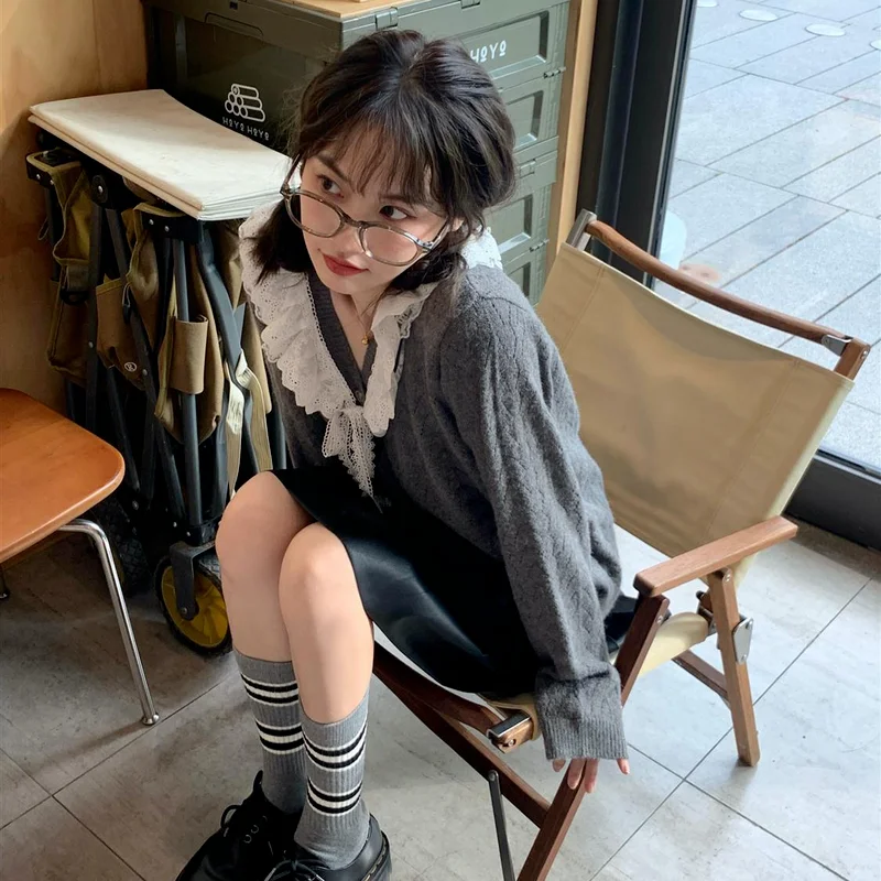 

Cardigan Women All-match V-Neck Lace Patchwork Sweater Spring Fall 2021 Gray Kawaii Retro Tender Knitted Simple Design Outerwear