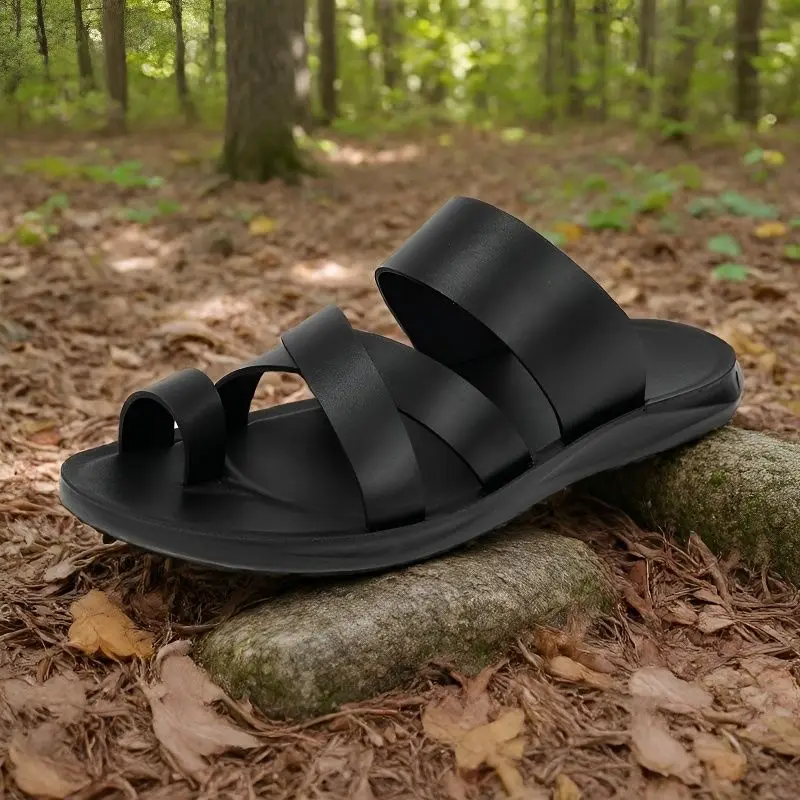 Weiche und bequeme Herrenhausschuhe eignen sich für den täglichen Gebrauch zu Hause, im Freien und für die Freizeit. Neue coole Herren-Sandalen. – Detail 16