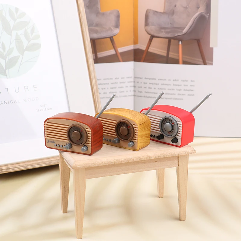 1pc Puppenhaus Miniatur Zubehör Retro Radio Simulation Schlafzimmer Dekoration Modell Spielzeug Winter Geschenk Für Puppe Haus Dekoration