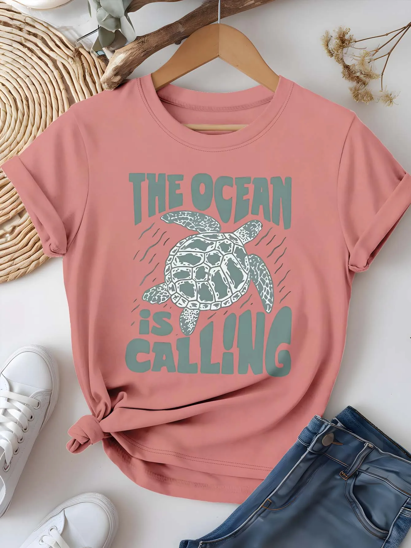 Pesisir Chic Grafis Penyu Laut Artistik Ukuran Besar - Kaus Lengan Pendek Musim Panas Terinspirasi
