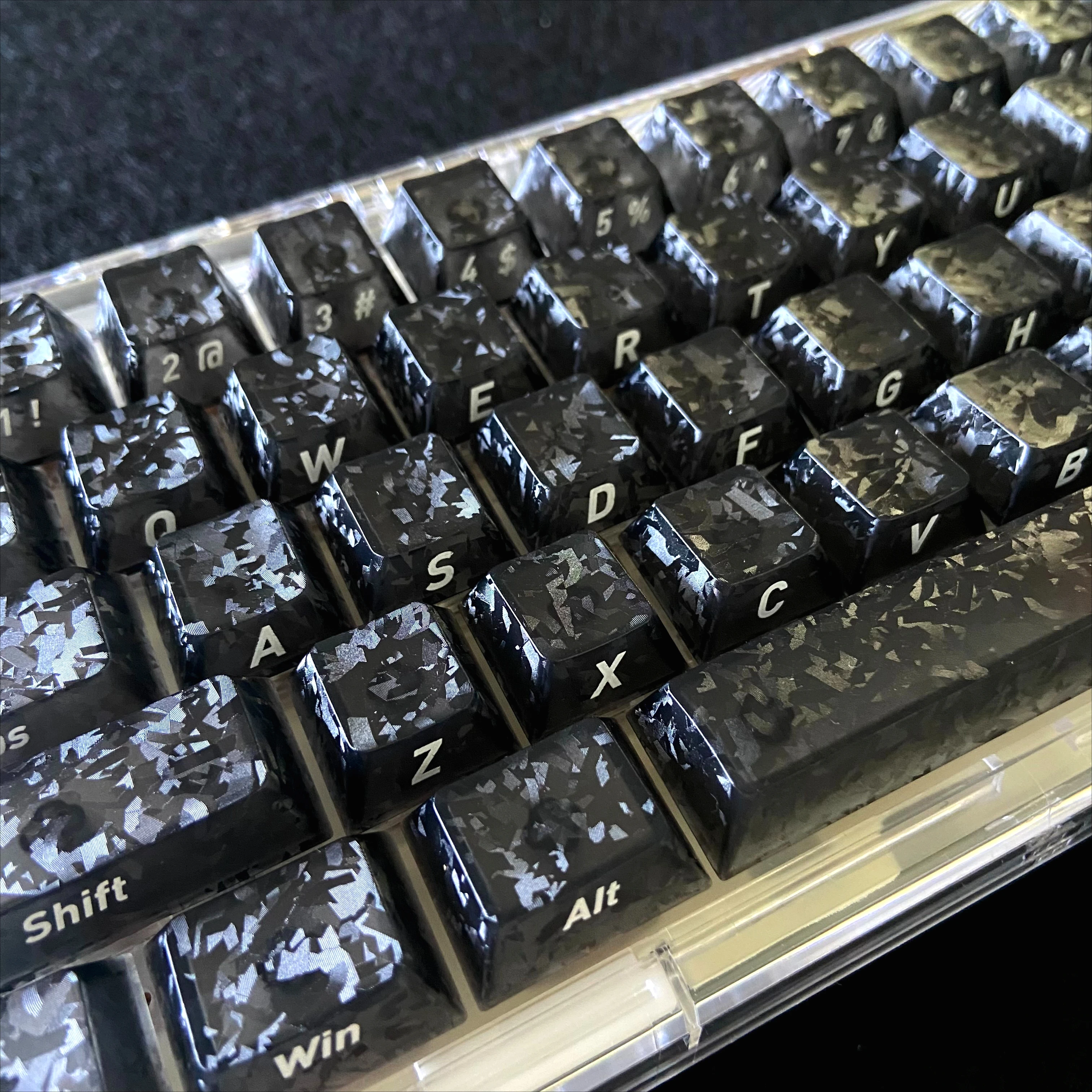 Schwarze PBT-Tastenkappen Imitation Carbon-Faser Seitlich Bedruckt Rosa Weiß Eis Transparent Keycap für Mechanische Tastatur 68 75 87 95 108