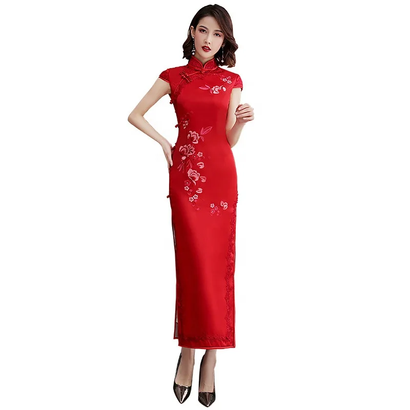 

Women Silk Embroidered Long Lace Trim Chinese Style Slim Daily Qipao Side Slit Advanced Apparel Dresses