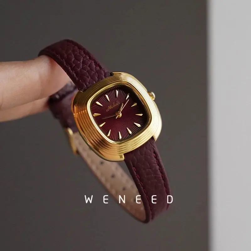 

PEIYING Ankola Red Watch Women's Simple Fashion High-end Sense Light Luxury Niche Leather Square Women's Quartz Watch