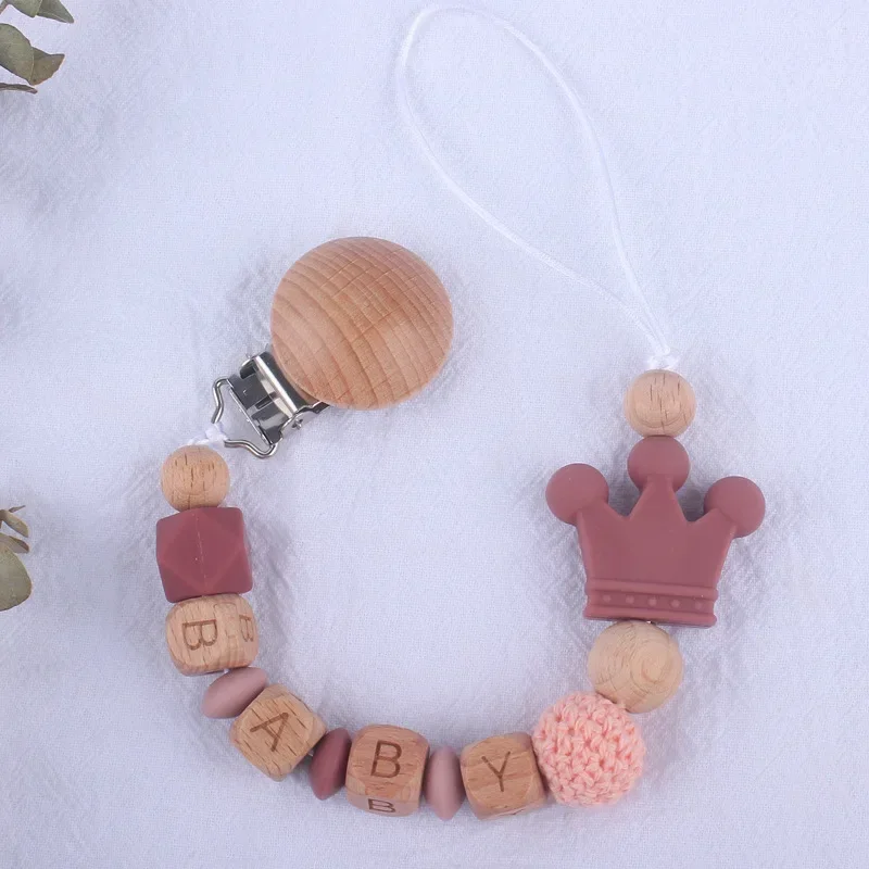 Nome personalizzato Clip per ciuccio per bambini Corona Massaggiagengive BPA gratuito Manichino Porta capezzoli Clip Catena Dentizione Giocattoli Accessori per neonati