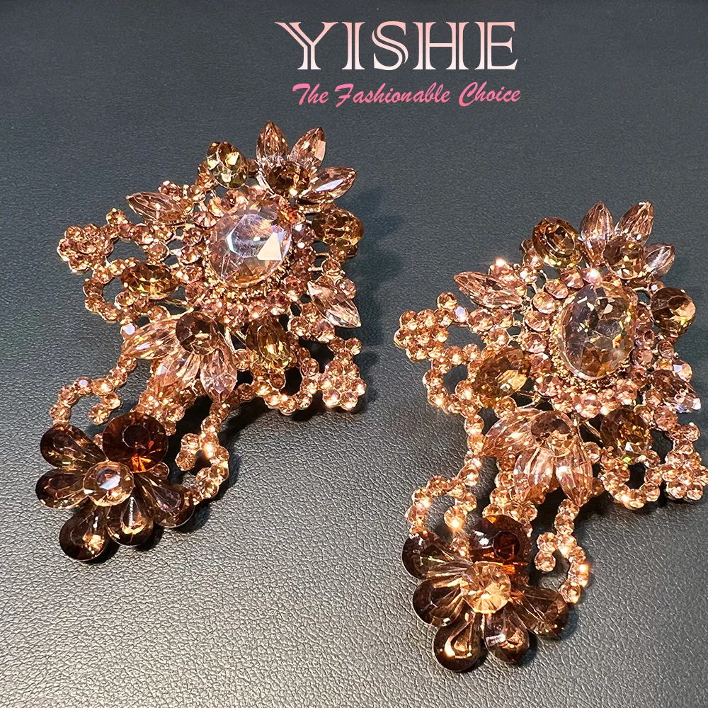 2024 Czech full diamond catwalk model, Milan temperament high-end cross-border hot-selling European and American exaggerated sex