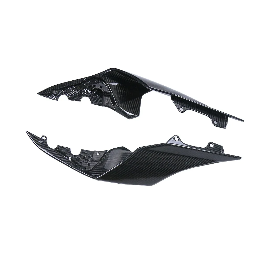 Suitable for Yamaha Yamaha R1 R1M Modified Carbon Fiber Rear Side Panel Decorative Shell, Rear Seat Side Panel *