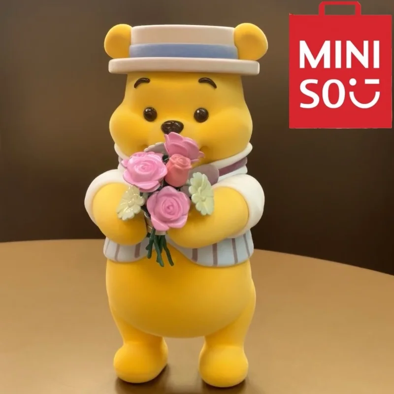 

2024 Оригинальная фигурка Miniso Винни-Пух, любовь, исповедь, Винни, кавайная модель, коллекционная экшн-фигурка, игрушки, подарок-сюрприз