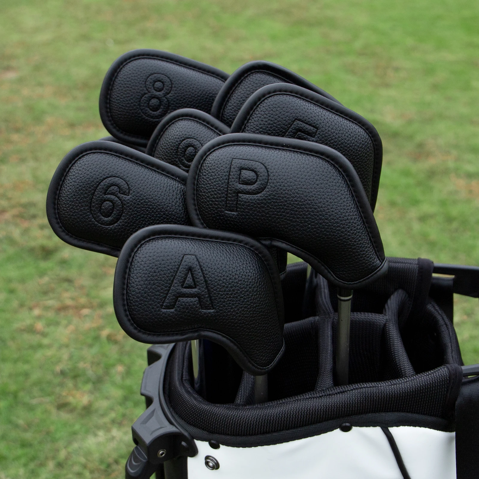 8 adet/takım kabartma Golf Headcovers demir mıknatıs ile yüksek kaliteli Golf demir kapakları kapakları