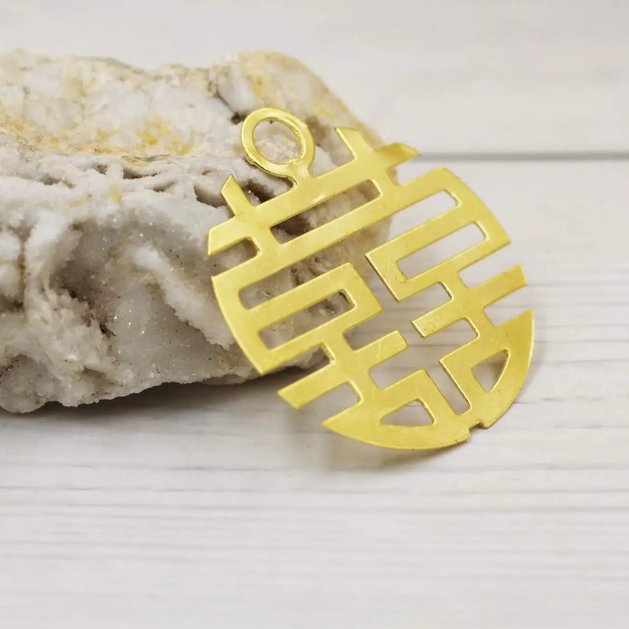 

200 шт. филигранные обертывания полые китайские подвески-подвески Xizi 43x40 мм позолоченные изделия ручной работы DIY Изготовление свадебных украшений поставки