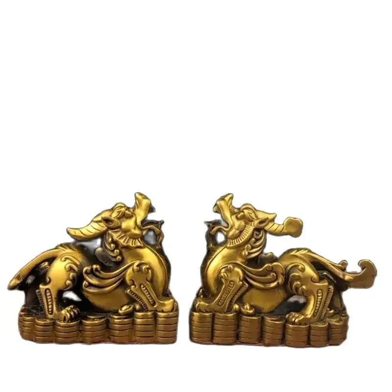 Exquisite brass money base flying sky Pixiu medium-sized decoration brass Pixiu home living room decoration handicrafts