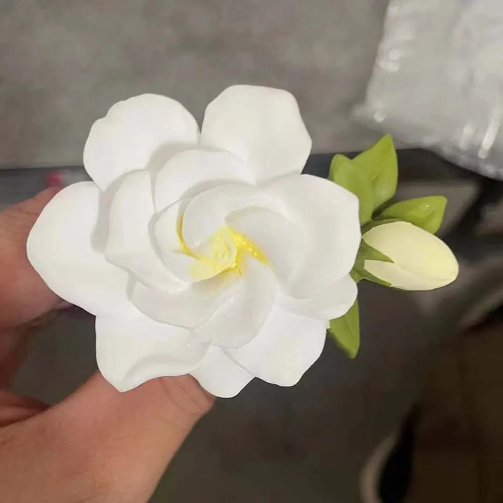 1 PCS set of car-mounted camellia aromatic ornaments air outlet aromatic ornaments with car perfume essential oil to remove odor