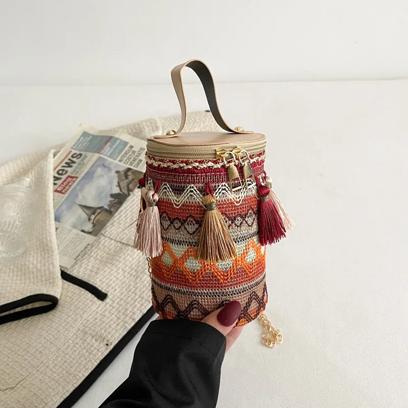 2023 Vintage Ethnic Style Women Crossbody Shoulder Bags Classic Fashion Cotton Tassel Cylinder Bags Retro Trendy Bohemia Handbag