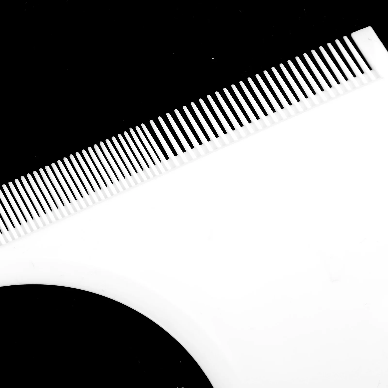 

Haircut Styling Comb Shaping Tool Kit R om Color Neckline Template Beard Accessories Shaper Hairline Tool Short Curly Straight