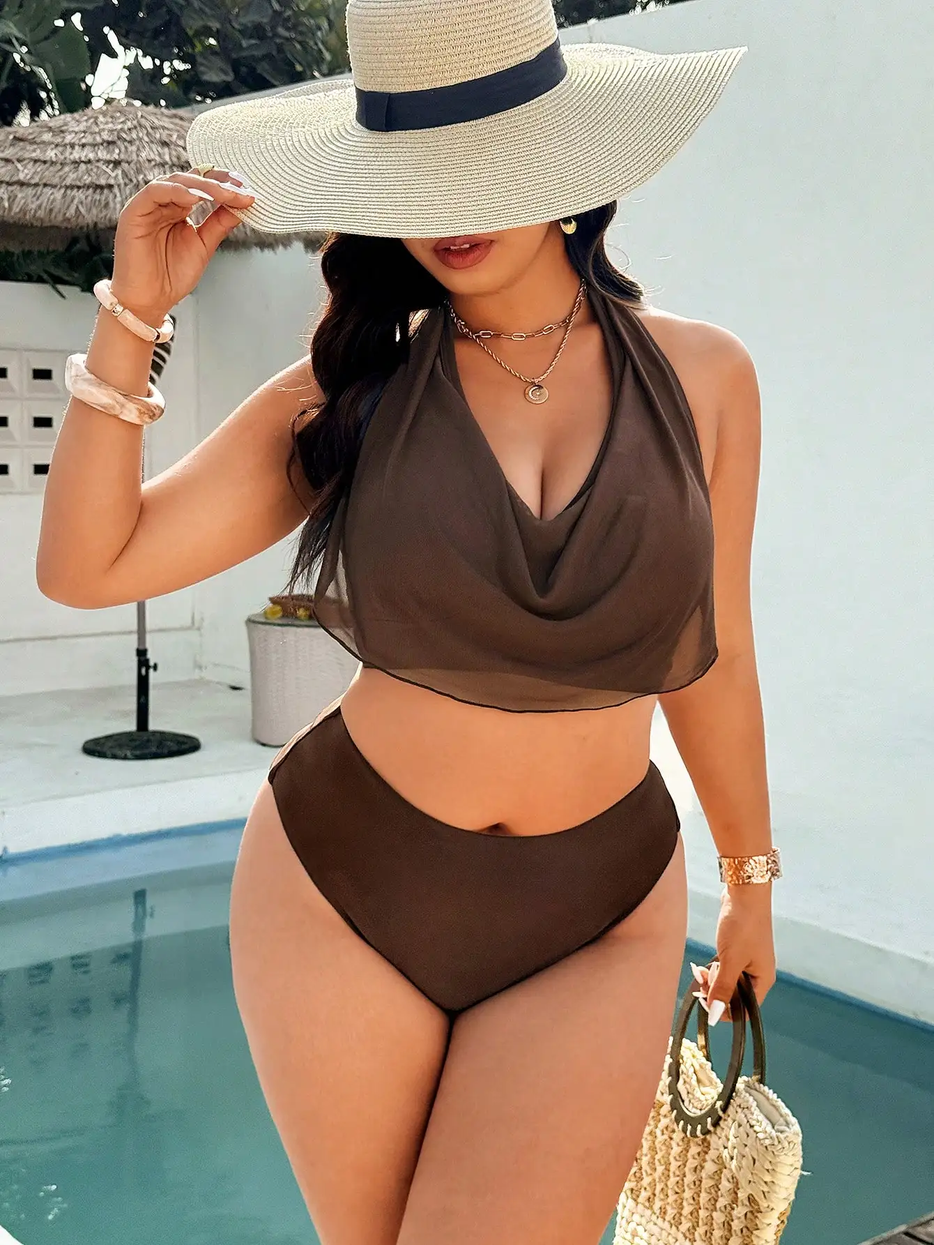 

Коричневый однотонный комплект бикини из двух частей с завязками на шее и высоким вырезом для пляжного отдыха