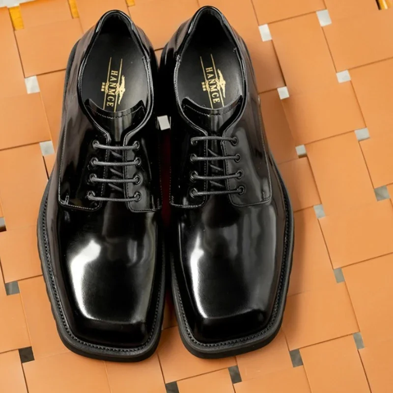 Luxury Patent Leather Mens Dress Shoes Handmade Autumn Fashion Genuine Cowhide Retro Outdoor Wedding Party Social Shoes Man