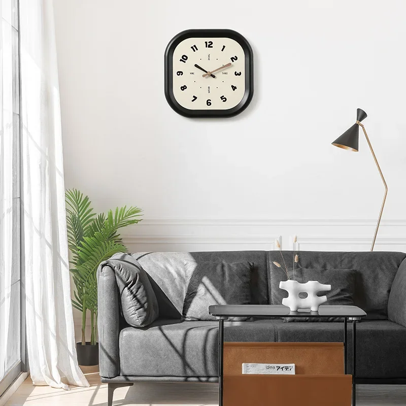 Classic Retro Rounded Square Shape Desk Clock Silentstyle Table Clock Nice Bedroom BedsideFashion Home