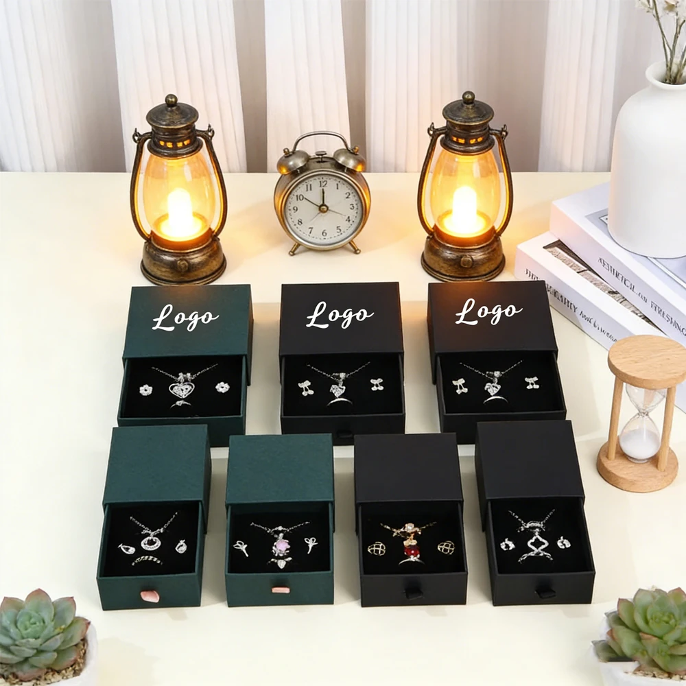

Custom Logo 9x9x1.7cm Paper Jewelry Drawer Boxes Luxury Jewellry Packaging Box High Quality Necklace Earrings Rings Drawer Case