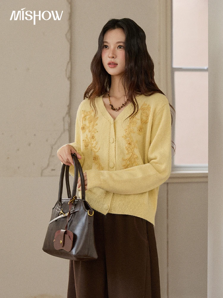 

MISHOW Knit Cardigan for Woman 2025 Winter French Style Embroidered Yellow V-neck Cardigan Warm Fashion Commute Top MXE89Z2635