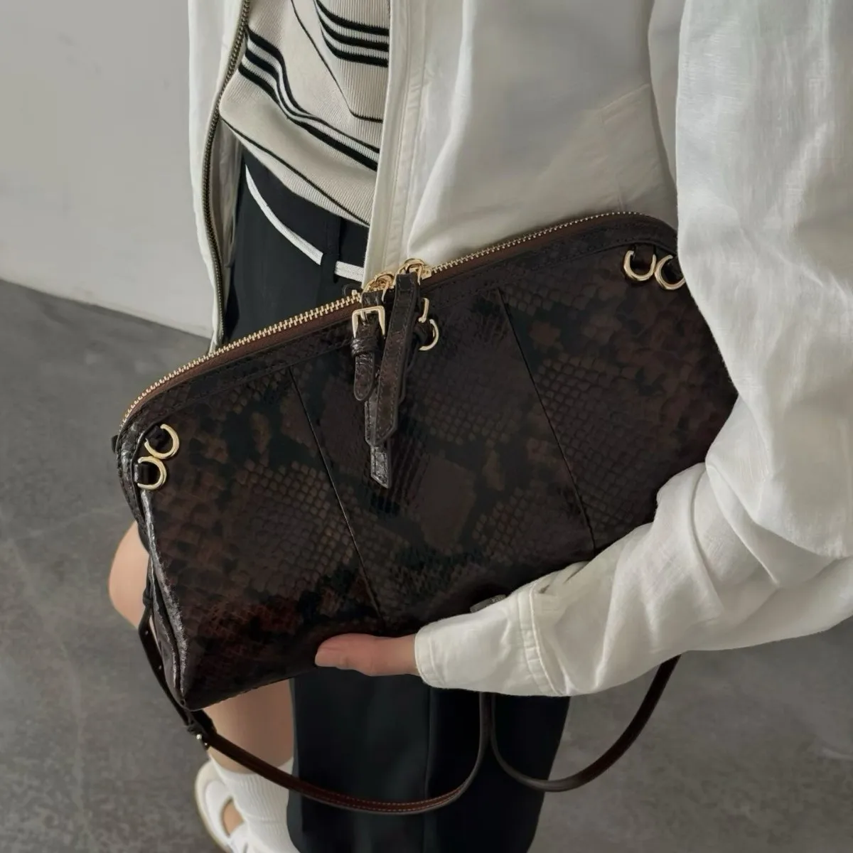 

FIRMRANCH Personalized Genuine Cowhide Snake Skin Print Design Women's Multi-functional Shoulder Bag Messenger Purse Backpack